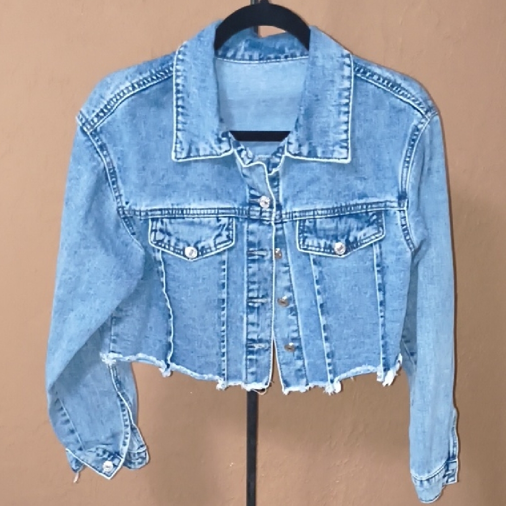 SHEIN Blue Cropped Jean Jacket with Distressed Hem